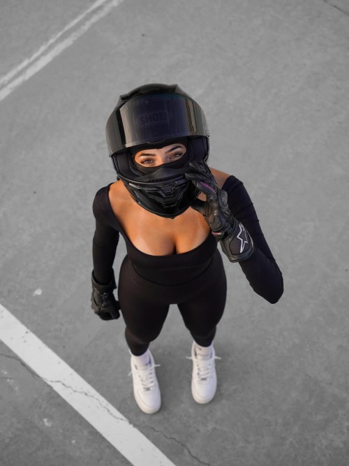 GG.bikergirls423•@laiamateuu 