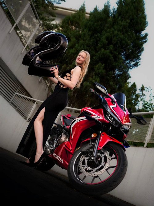 GG.bikergirls516@capalanatalia.22classy elegant